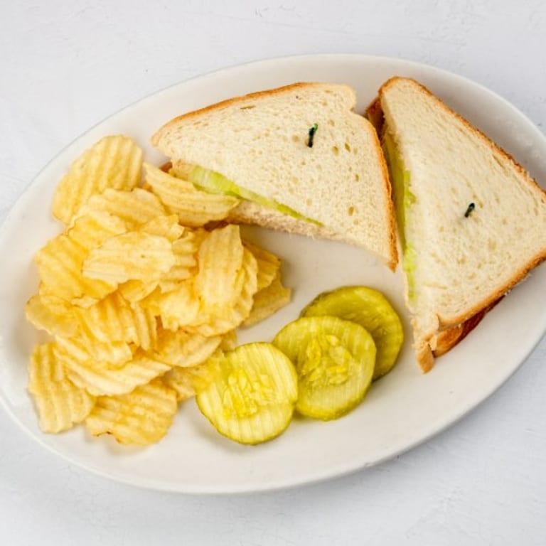 Tasty Tuna Salad Sandwiches: A Diner Delight